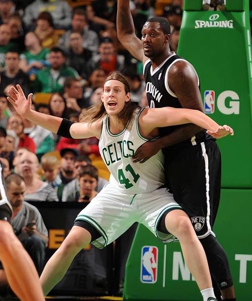 为啥NBA球队都爱凯利奥利尼克?解读他的战术适配价值