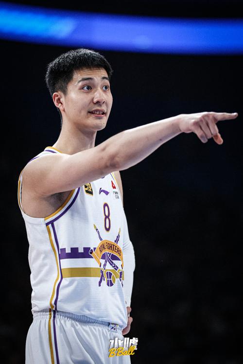 朱松玮为什么不打CBA了？揭秘他职业选择原因！