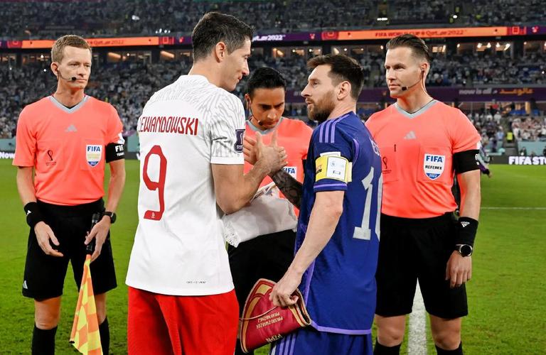 fifa颁奖典礼历史回顾大全(历届精彩瞬间与大争议事件)