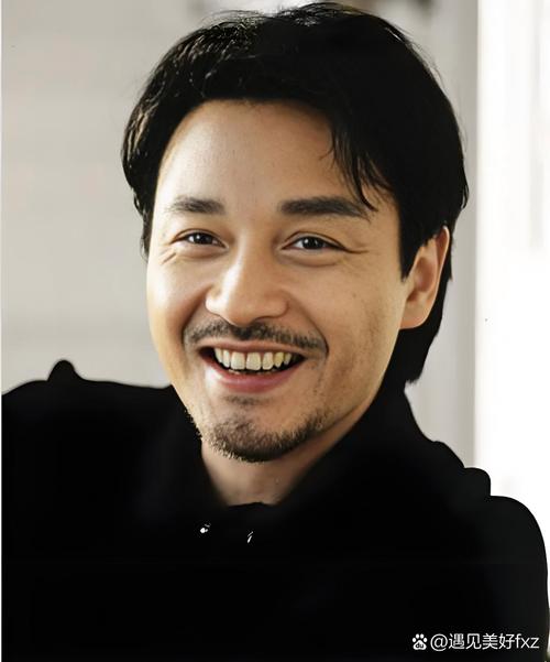 17次缅怀张国荣 为什么他的魅力能穿越时光？