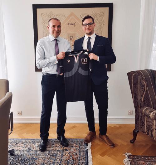 冰岛总统辞职影响有多大?(全球关注与国内震荡)