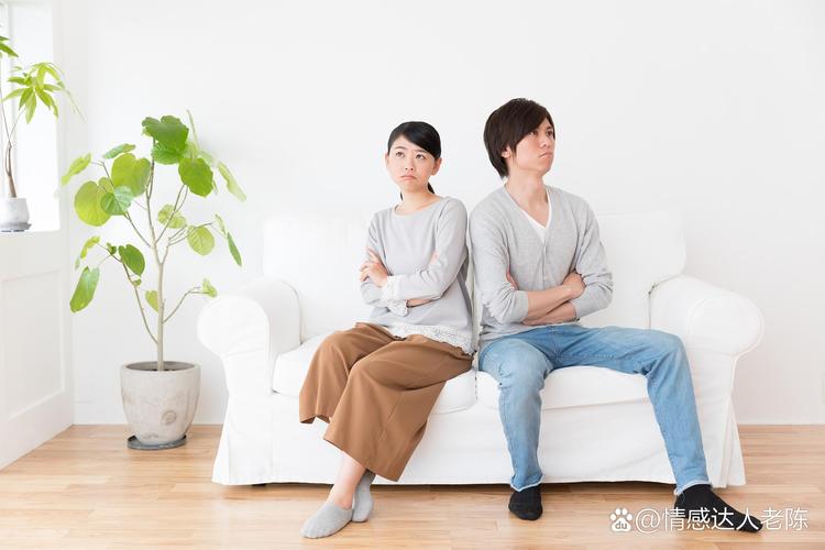 发现老婆和别人睡觉咋处理 男人必看的冷静应对法