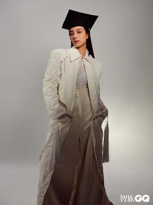 钟丽丽真实年龄如何查询？快速方法这里全解析！